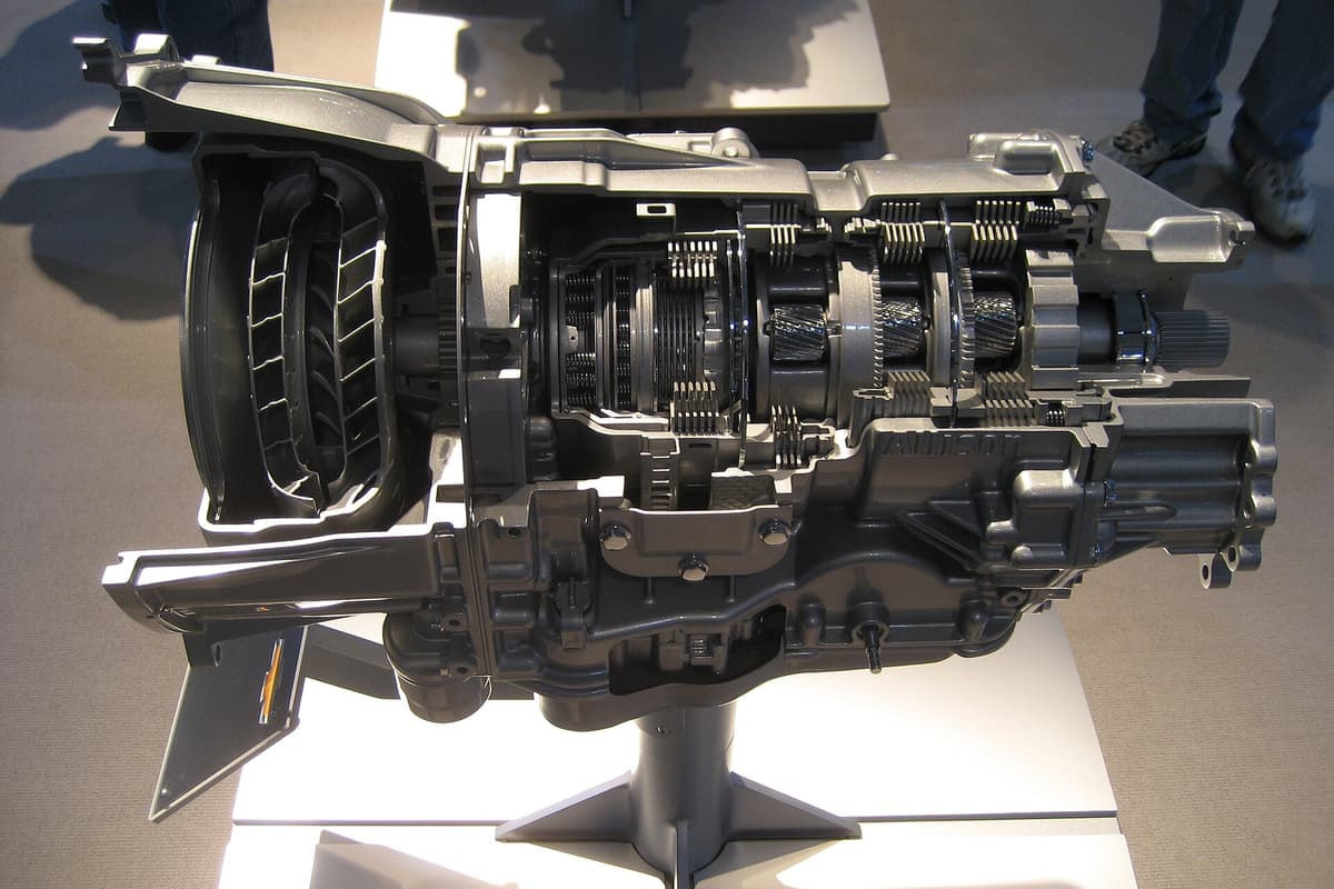 Cutaway of an Allison 1000 automatic transmission showing the torque converter, clutch packs and gear sets